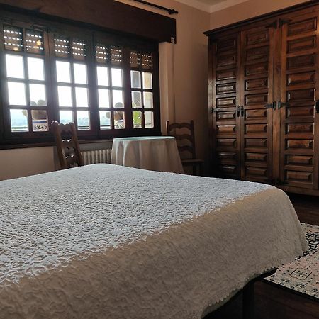 Pension Castio Santillana del Mar Exterior photo