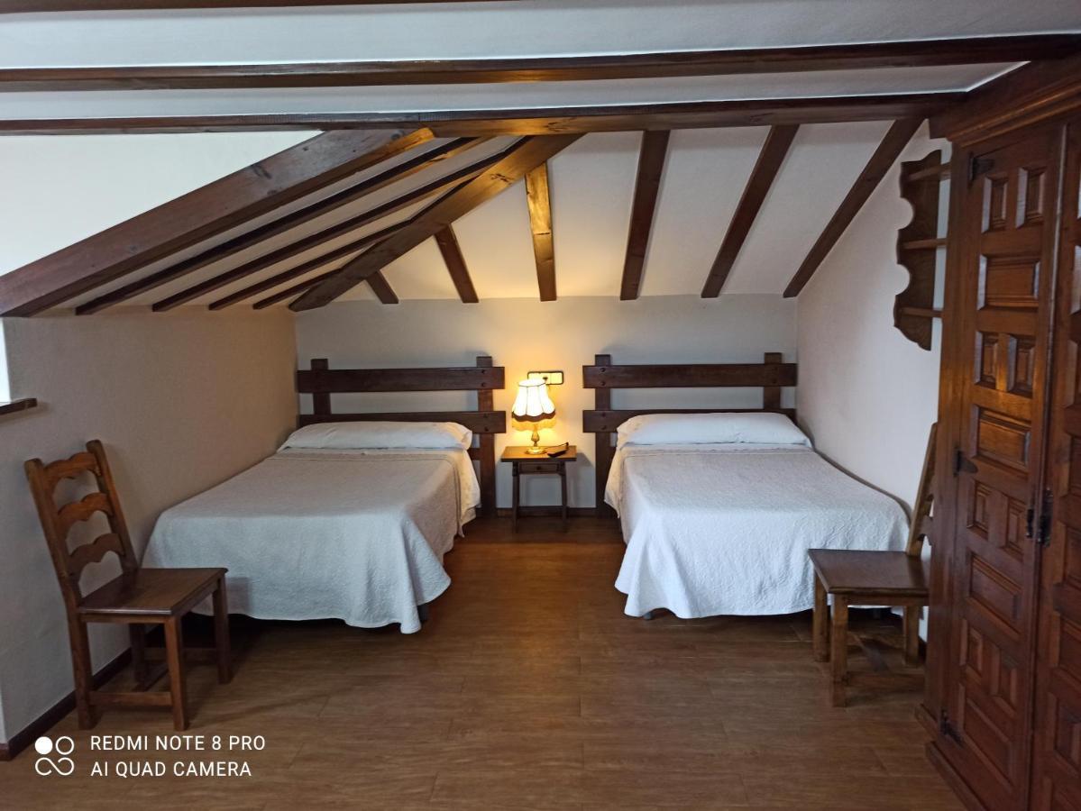 Pension Castio Santillana del Mar Exterior photo