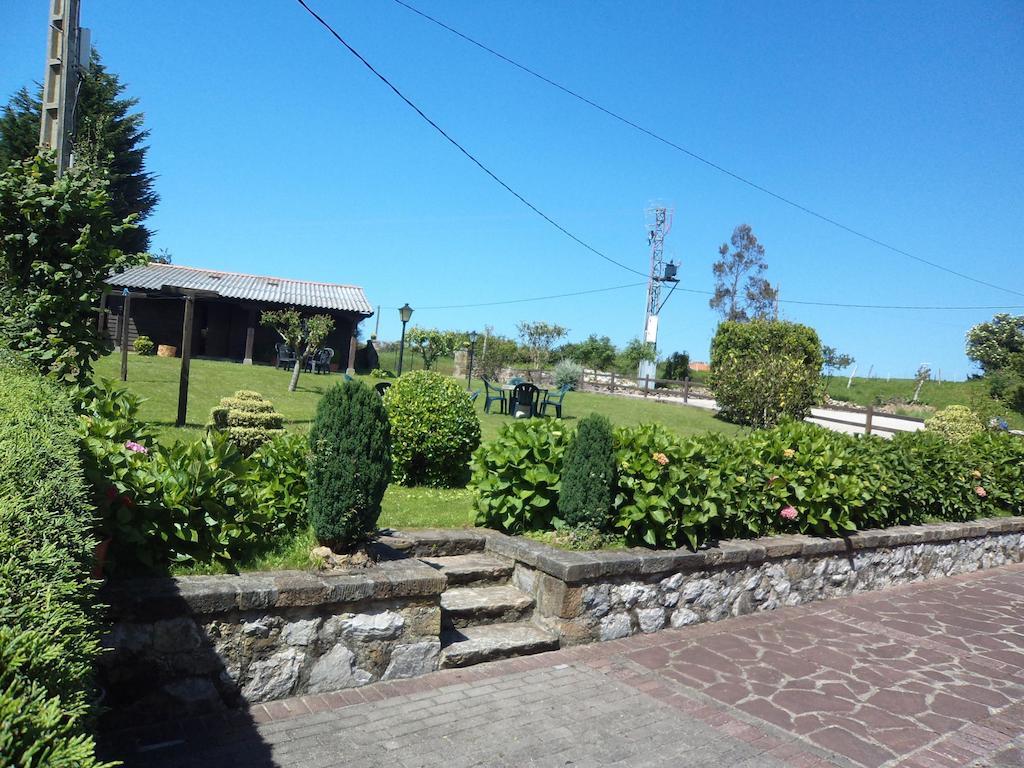 Pension Castio Santillana del Mar Exterior photo