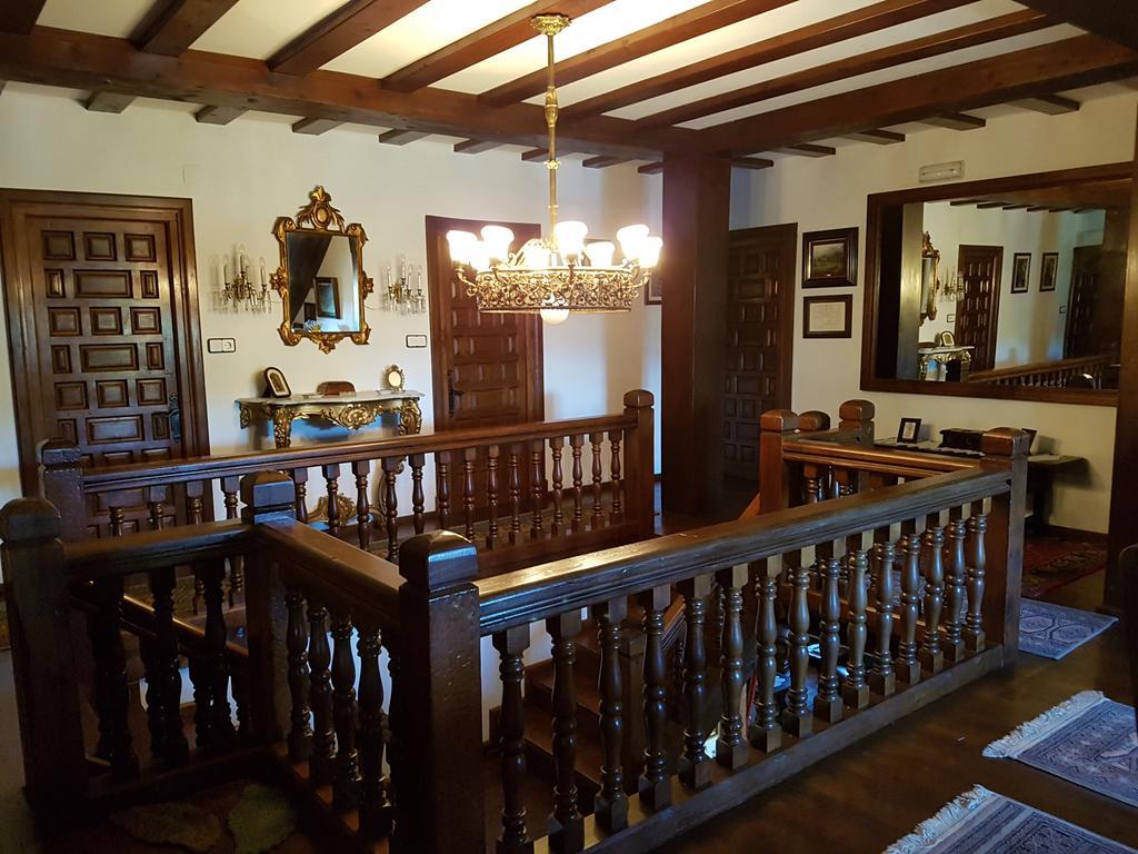 Pension Castio Santillana del Mar Exterior photo